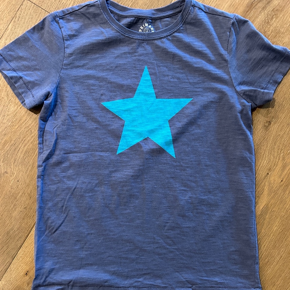 Primary t-shirt size 12